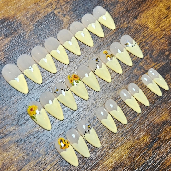 Custom Handcrafted Press On Set - Medium Almond - NWOT - Picture 2 of 8